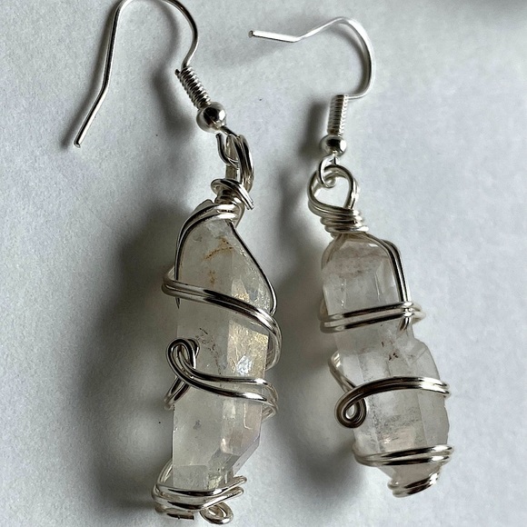 n e w | wire wrapped angel quartz earrings | raw crystal earrings | handmade 👼 - Picture 2 of 8